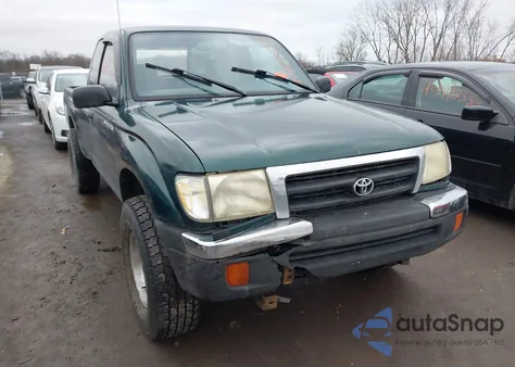 1999 Toyota Tacoma z USA, uszkodzony, nr VIN 4TAWN72N9XZ528943